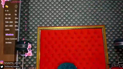 Snapshot of valleriejonnes chatting on 03/09/25, 11:03 Valerie Val V online show from 03/09/25, 11:03