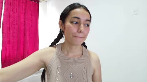 Snapshot of vallery_evanss chatting on 01/25/25, 06:35 Taty independent account online show from 01/25/25, 06:35