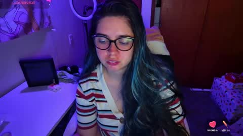 Im Violet online show from 12/08/24, 03:53