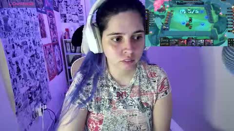 Im Violet online show from 11/11/25, 06:02