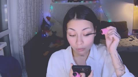 Snapshot of valorant_girl chatting on 01/09/25, 04:17 Little Devil online show from 01/09/25, 04:17