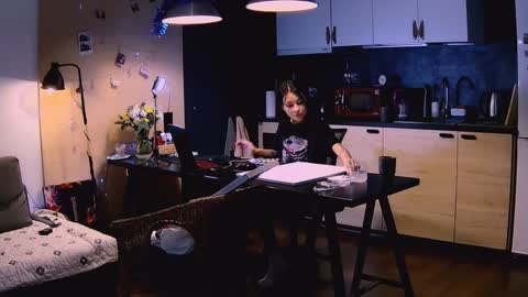 Snapshot of valorant_girl chatting on 01/09/25, 07:18 Little Devil online show from 01/09/25, 07:18