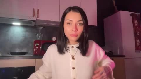 Snapshot of valorant_girl chatting on 01/30/25, 09:25 Little Devil online show from 01/30/25, 09:25