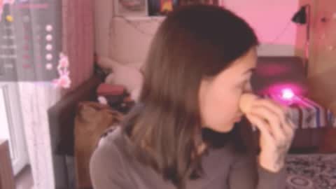 Snapshot of valorant_girl chatting on 02/12/25, 01:27 Little Devil online show from 02/12/25, 01:27