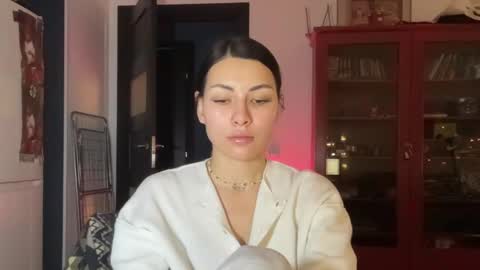 Snapshot of valorant_girl chatting on 02/18/25, 04:05 Little Devil online show from 02/18/25, 04:05