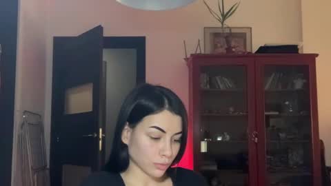 Snapshot of valorant_girl chatting on 02/25/25, 09:02 Little Devil online show from 02/25/25, 09:02