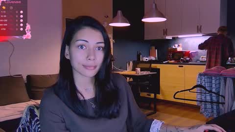 Snapshot of valorant_girl chatting on 10/07/25, 06:27 Little Devil online show from 10/07/25, 06:27