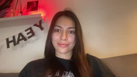 Snapshot of valorant_girl chatting on 11/10/25, 05:45 Little Devil online show from 11/10/25, 05:45