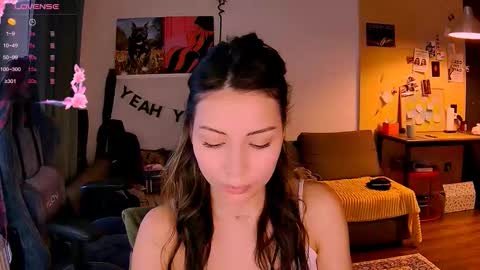 Snapshot of valorant_girl chatting on 12/05/25, 12:14 Little Devil online show from 12/05/25, 12:14