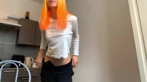 Snapshot of valtopi chatting on 02/04/26, 07:03 Emily online show from 02/04/26, 07:03