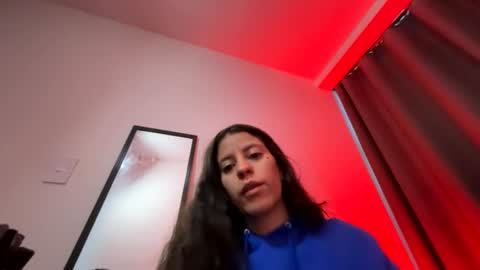 Snapshot of valunay chatting on 08/05/26, 10:12 valunay online show from 08/05/26, 10:12