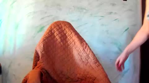 valentina online show from 12/18/24, 08:20