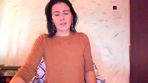 valentina online show from 12/21/24, 08:39