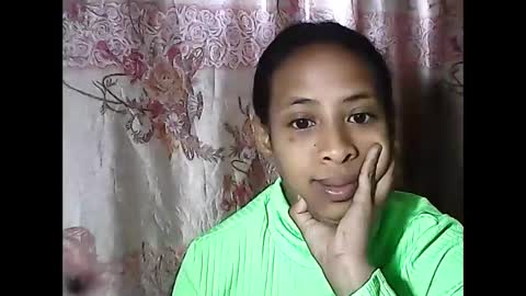 Snapshot of valysexyhot chatting on 06/08/26, 04:46 valysexyhot online show from 06/08/26, 04:46
