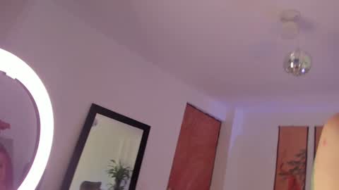      online show from 01/09/25, 09:47