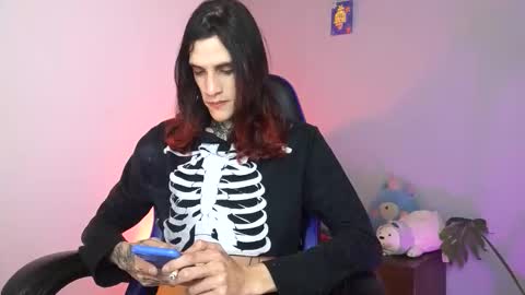 Snapshot of vamp_noah chatting on 05/23/26, 02:17 Vamp Noah and Dan online show from 05/23/26, 02:17