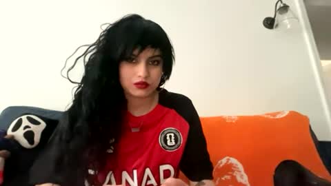 Snapshot of vampgatita chatting on 06/21/26, 10:23 vampgatita online show from 06/21/26, 10:23