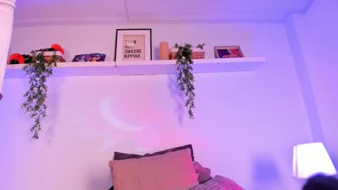 vamp  online show from 11/27/25, 10:12