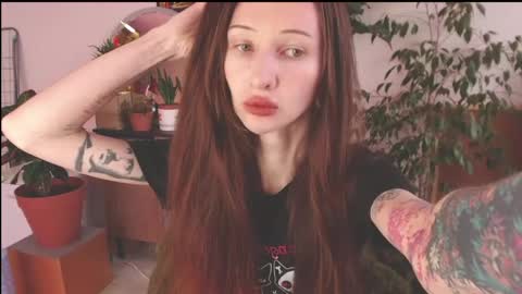 Mollyy Valentine online show from 04/13/26, 10:43