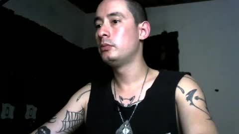 Snapshot of vampireathome chatting on 10/27/25, 04:49 vampireathome online show from 10/27/25, 04:49