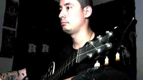 Snapshot of vampireathome chatting on 10/28/25, 03:21 vampireathome online show from 10/28/25, 03:21