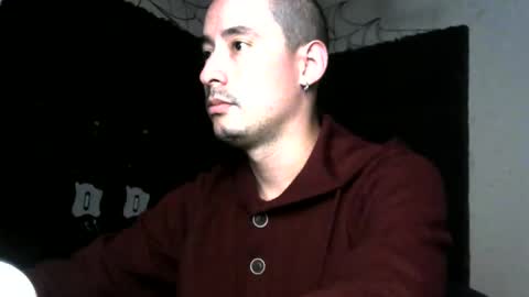 Snapshot of vampireathome chatting on 11/18/25, 03:45 vampireathome online show from 11/18/25, 03:45