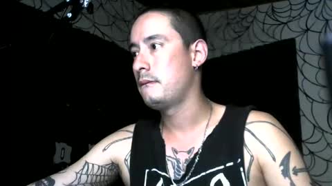 Snapshot of vampireathome chatting on 12/05/25, 06:22 vampireathome online show from 12/05/25, 06:22