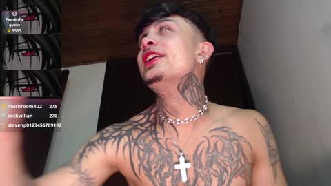 Snapshot of vampiredavyd chatting on 01/05/25, 05:41 david guzman i model independenthelp me with a thumbs up online show from 01/05/25, 05:41