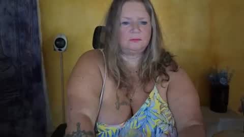 Snapshot of vampwoman chatting on 07/07/26, 08:07 vampwoman online show from 07/07/26, 08:07