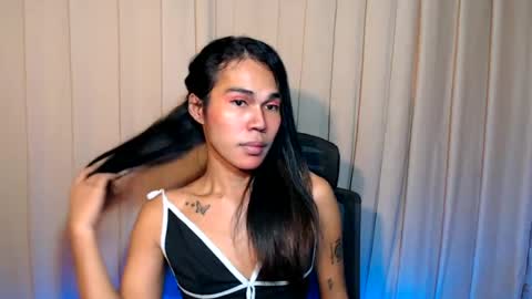 Snapshot of vampy_ebony_laxine chatting on 06/14/26, 01:58 vampy_ebony_laxine online show from 06/14/26, 01:58