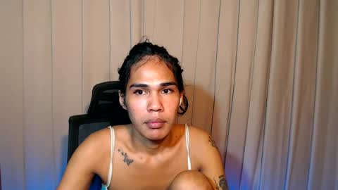 Snapshot of vampy_ebony_laxine chatting on 06/25/26, 10:47 vampy_ebony_laxine online show from 06/25/26, 10:47