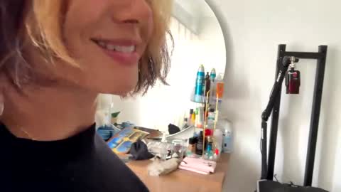 vanessa online show from 05/29/26, 05:22