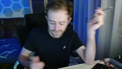 Snapshot of vanceaminator chatting on 10/12/25, 09:47 Emy online show from 10/12/25, 09:47