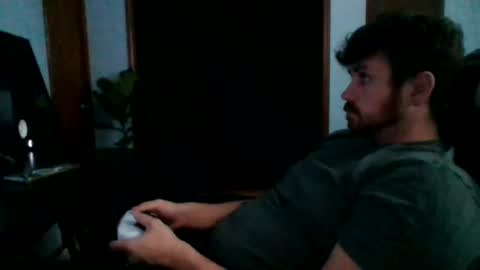 Snapshot of vandal2021 chatting on 10/27/25, 12:58 Vandal2021 online show from 10/27/25, 12:58