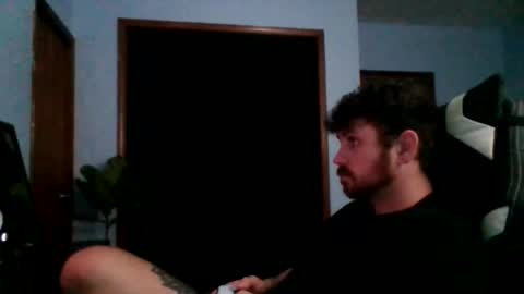 Snapshot of vandal2021 chatting on 10/29/25, 04:15 Vandal2021 online show from 10/29/25, 04:15