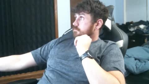 Snapshot of vandal2021 chatting on 11/05/25, 02:33 Vandal2021 online show from 11/05/25, 02:33