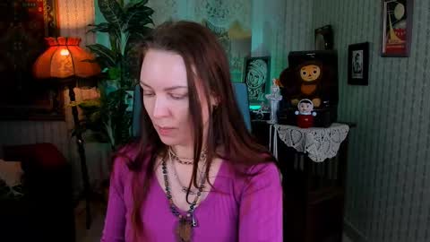 Snapshot of vandarossi chatting on 02/13/25, 09:20 Vanda online show from 02/13/25, 09:20