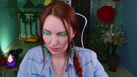 Snapshot of vandarossi chatting on 03/12/25, 02:34 Vanda online show from 03/12/25, 02:34