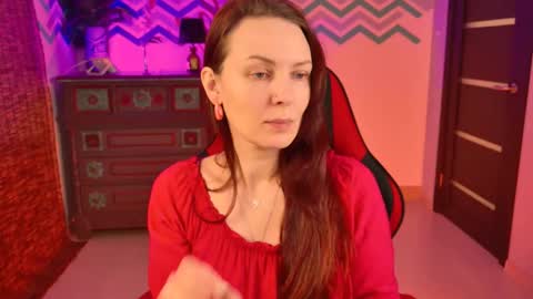 Snapshot of vandarossi chatting on 11/21/25, 10:03 Vanda online show from 11/21/25, 10:03