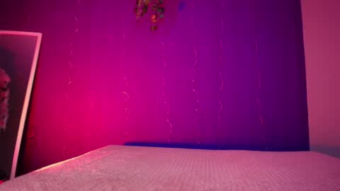 Snapshot of vanelope11 chatting on 11/20/25, 07:13 Vanelope online show from 11/20/25, 07:13