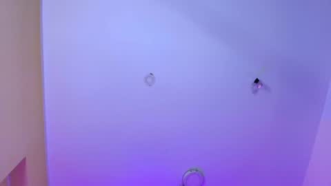 Snapshot of vanelope11 chatting on 12/14/25, 12:32 Vanelope online show from 12/14/25, 12:32