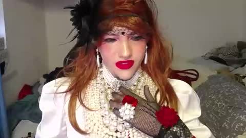 Snapshot of vanesacrossri chatting on 10/30/25, 08:27 vanesacrossri online show from 10/30/25, 08:27