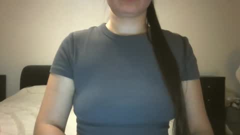 Snapshot of vanesajewel chatting on 12/10/24, 08:27 VanesaJewel online show from 12/10/24, 08:27