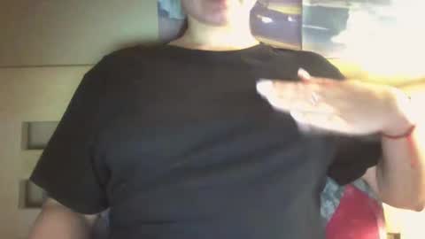 Snapshot of vanesajewel chatting on 02/08/25, 04:04 VanesaJewel online show from 02/08/25, 04:04