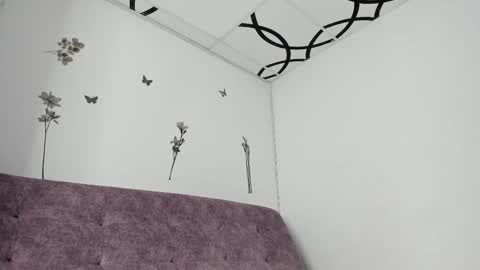 Snapshot of vanesaxd chatting on 10/14/25, 12:50 Vanessa online show from 10/14/25, 12:50