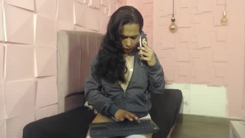 Vanessa online show from 11/27/25, 07:05