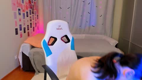 Vanessa online show from 12/20/24, 03:25