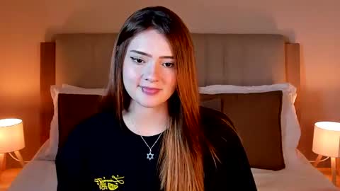 Snapshot of vanessa_foxyy chatting on 06/16/26, 07:38 vanessa_foxyy online show from 06/16/26, 07:38