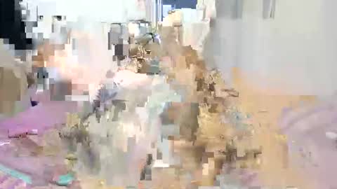 Vanessa online show from 12/14/25, 12:05