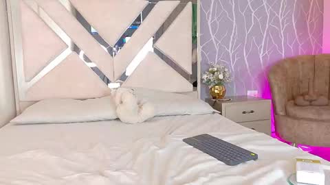    online show from 11/20/25, 11:54